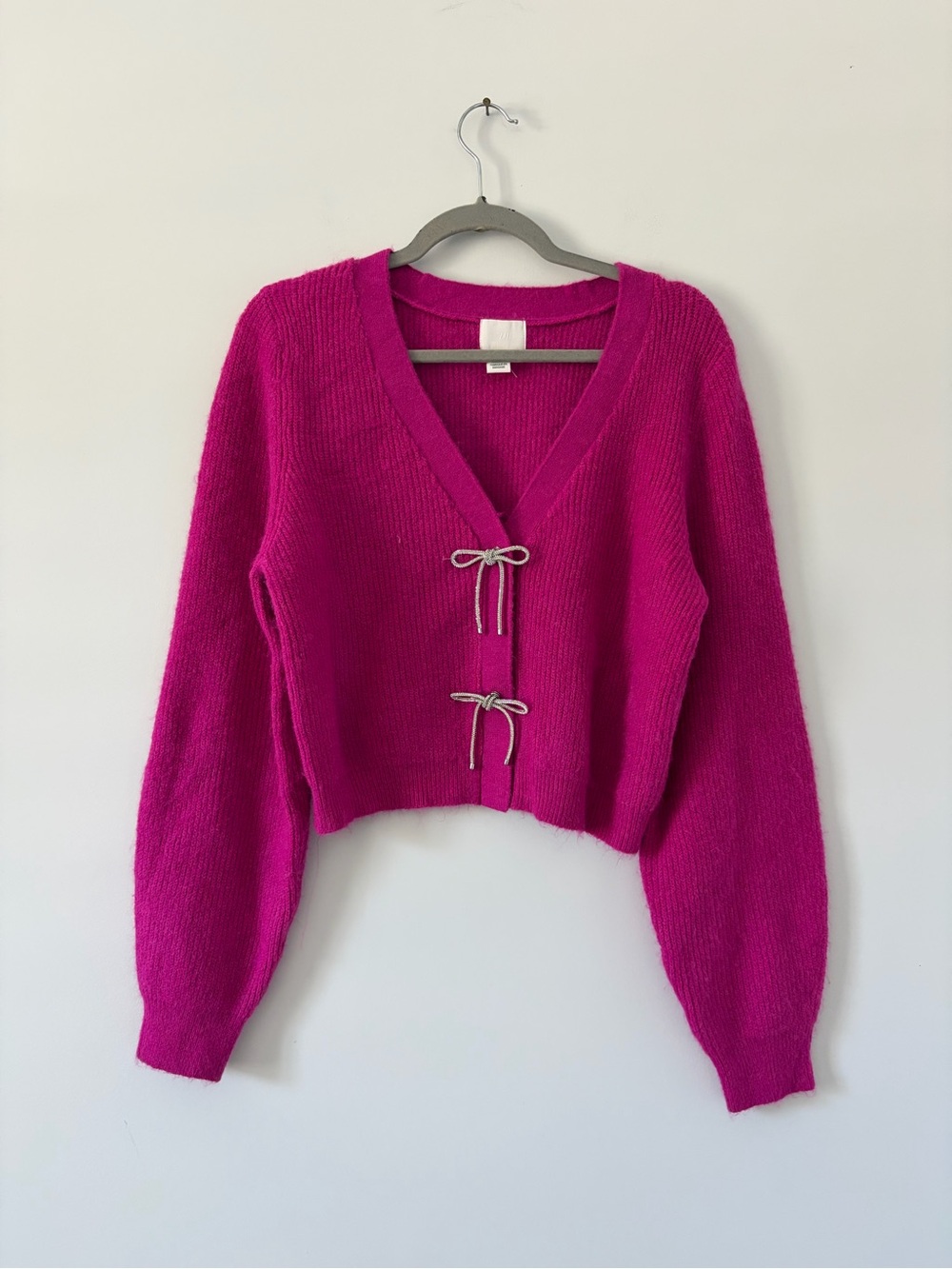 H&M Fuchsia Pink Rhinestone Bow Button Cropped Knit Boho Chic Sweater Cardigan S